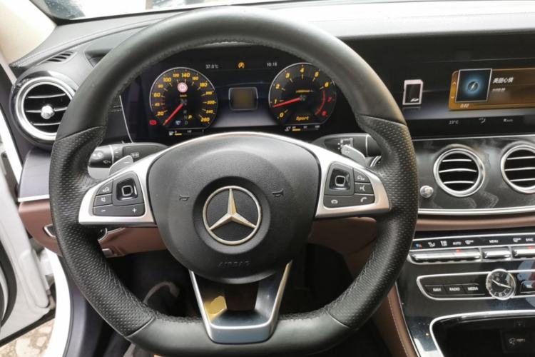 Used Mercedes-Benz E-Class 2017 E 300 L Sport Luxury Edition Steering Wheel