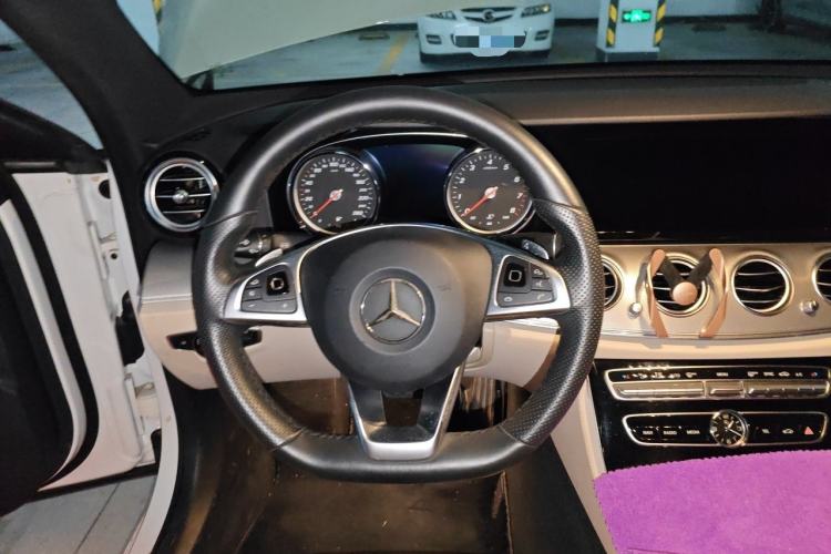 Used Mercedes-Benz E-Class 2017 E 200 Sport 4MATIC Steering Wheel