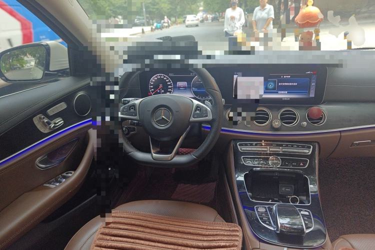 Used Mercedes-Benz E-Class 2017 E 300 L Sport Luxury Edition Steering Wheel