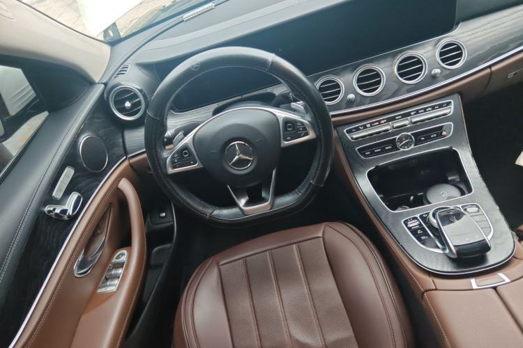 Used Mercedes-Benz E-Class 2017 E 200 L Sport 4MATIC Steering Wheel