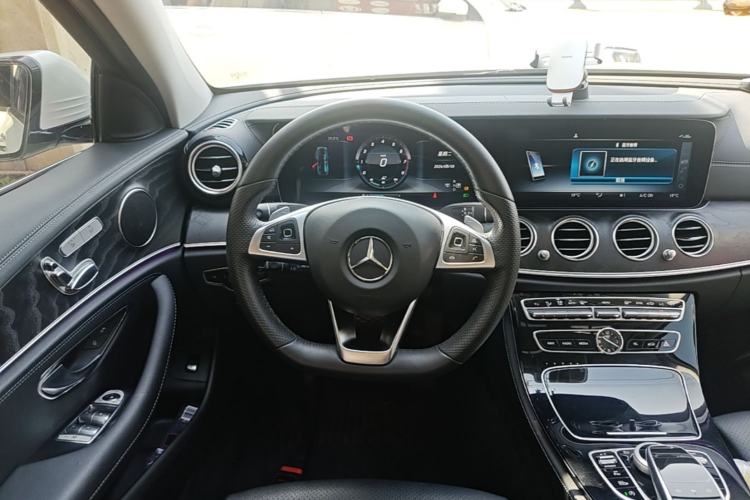 Used Mercedes-Benz E-Class 2017 E 200 L Sport 4MATIC Steering Wheel