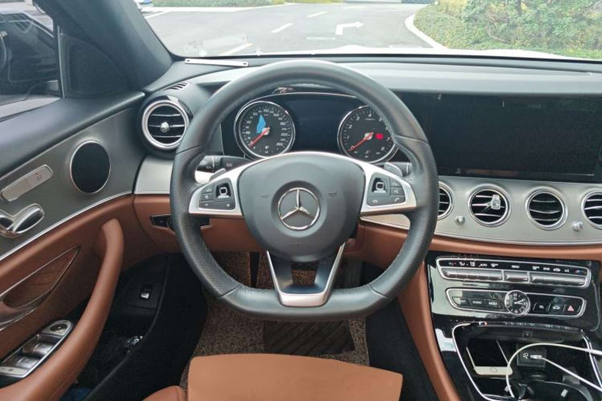 Used Mercedes-Benz E-Class 2017 E 200 Sport Steering Wheel