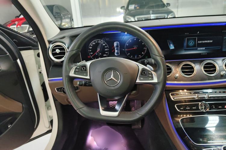 Used Mercedes-Benz E-Class 2017 E 200 L Sport 4MATIC Steering Wheel