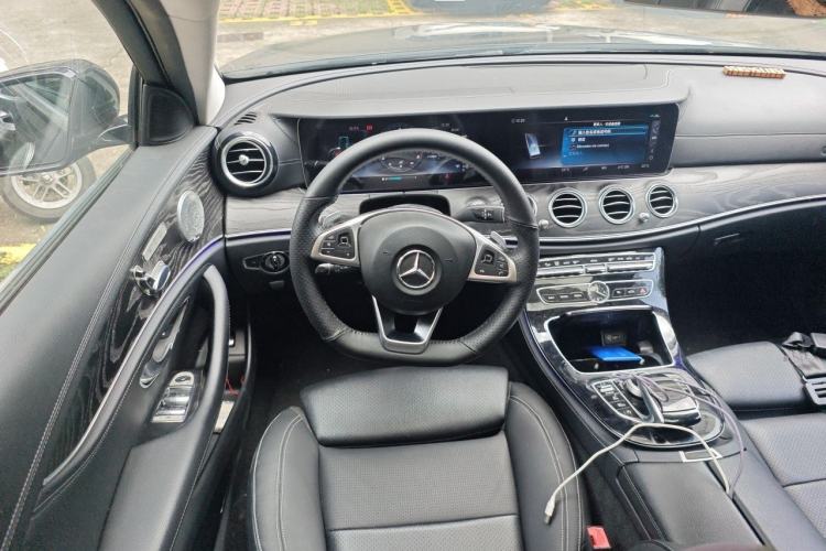 Used Mercedes-Benz E-Class 2017 E 200 L Sport 4MATIC Steering Wheel