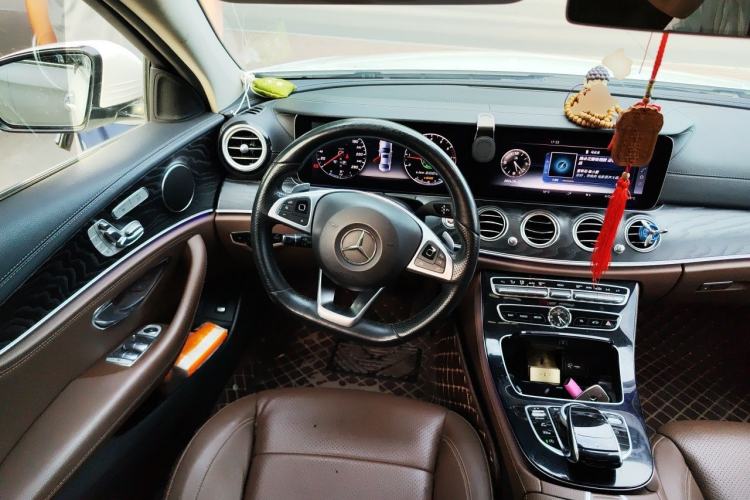 Used Mercedes-Benz E-Class 2017 E 300 L Sporty and Stylish Model Steering Wheel