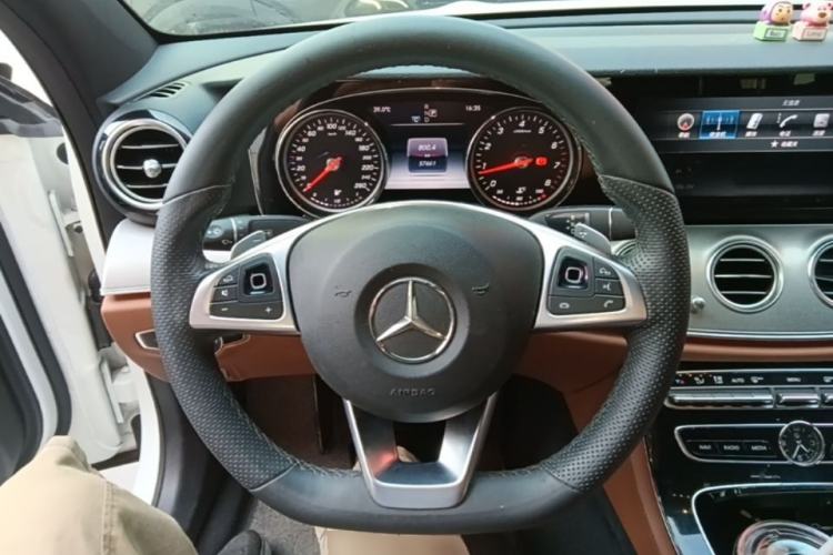 Used Mercedes-Benz E-Class 2017 E 200 Sport Steering Wheel