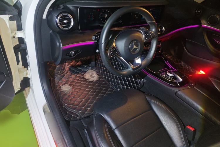Used Mercedes-Benz E-Class 2017 E 300 L Sport Luxury Edition Steering Wheel
