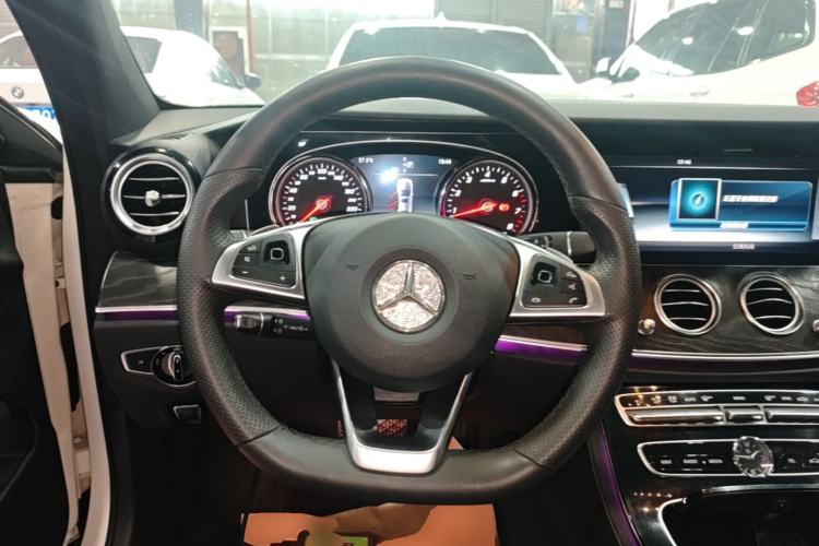 Used Mercedes-Benz E-Class 2017 E 200 Sport 4MATIC Steering Wheel