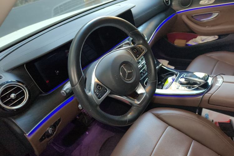 Used Mercedes-Benz E-Class 2017 E 300 L Sport Luxury Edition Steering Wheel