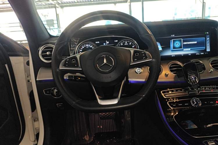 Used Mercedes-Benz E-Class 2017 Facelift E 200 Sport 4MATIC Steering Wheel