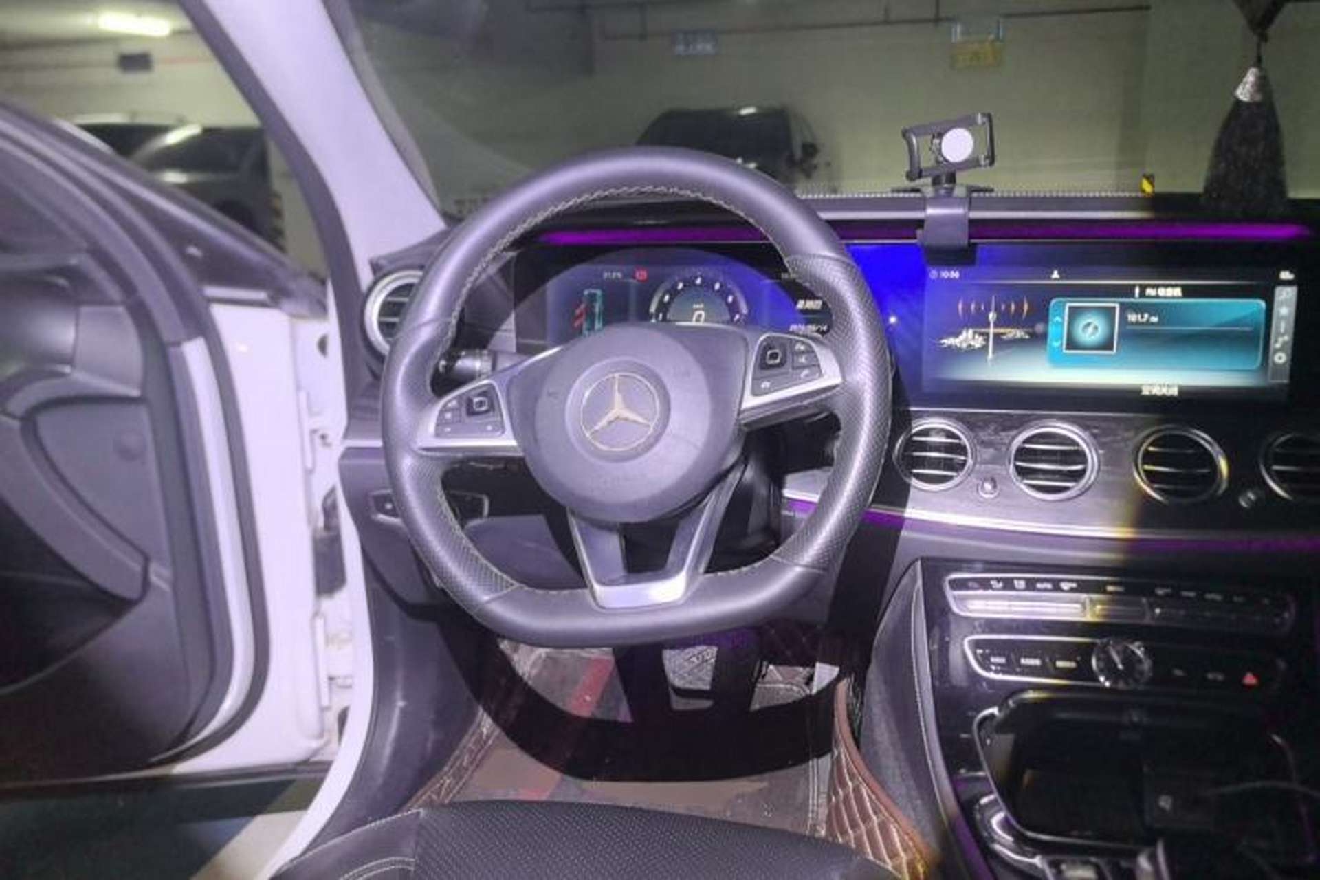 Used Mercedes-Benz E-Class 2017 E 300 L Sporty and Stylish Model Steering Wheel