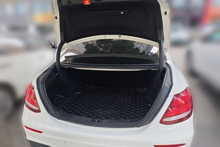Used Mercedes-Benz E-Class 2017 E 300 L Sport Luxury Edition Trunk