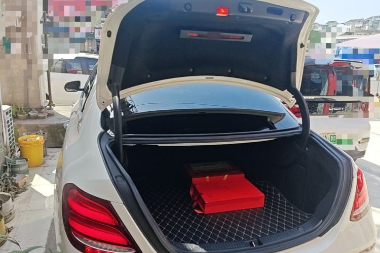 Used Mercedes-Benz E-Class 2017 E 200 L Sport 4MATIC Trunk