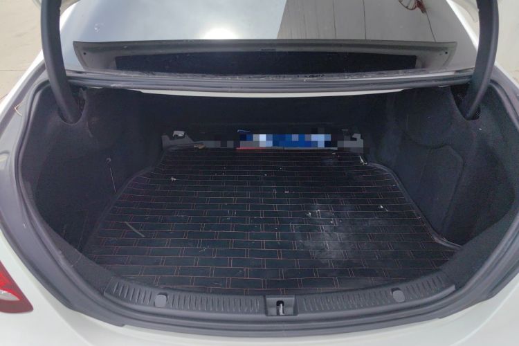 Used Mercedes-Benz E-Class 2017 E 200 L 4MATIC Trunk