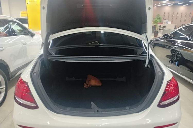 Used Mercedes-Benz E-Class 2017 Facelift E 200 Sport 4MATIC Trunk