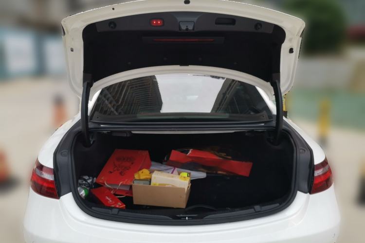 Used Mercedes-Benz E-Class 2017 E 200 Coupe Trunk