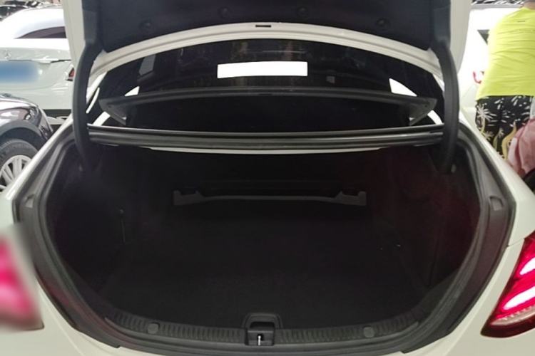Used Mercedes-Benz E-Class 2017 E 200 Sport Trunk