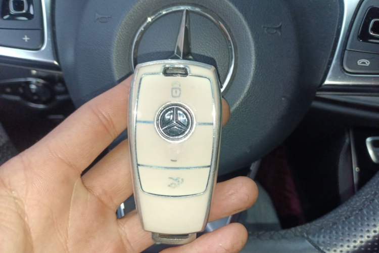 Used Mercedes-Benz E-Class 2017 E 200 4MATIC Coupe Vehicle Key