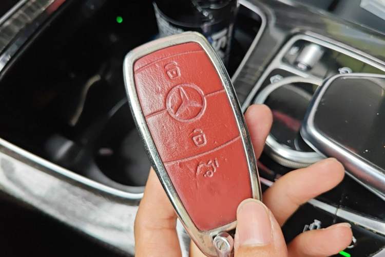 Used Mercedes-Benz E-Class 2017 E 200 L Sport 4MATIC Vehicle Key