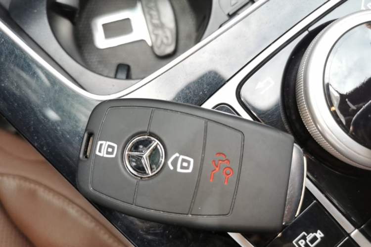 Used Mercedes-Benz E-Class 2017 E 300 L Sport Luxury Edition Vehicle Key