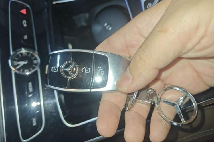 Used Mercedes-Benz E-Class 2017 E 300 L Sport Luxury Edition Vehicle Key