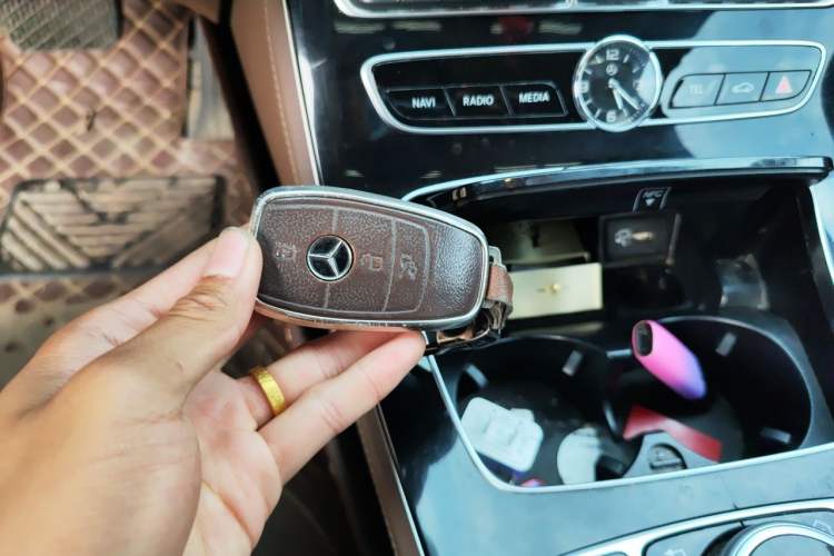Used Mercedes-Benz E-Class 2017 E 300 L Sporty and Stylish Model Vehicle Key