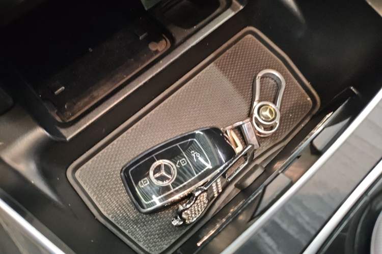Used Mercedes-Benz E-Class 2017 E 300 L Sporty and Stylish Model Vehicle Key
