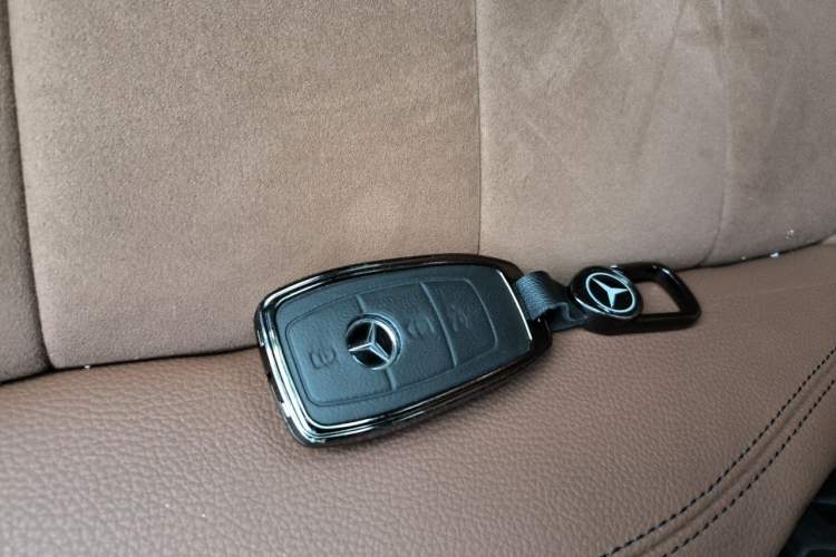 Used Mercedes-Benz E-Class 2017 Restyled E 300 Sport Edition Vehicle Key