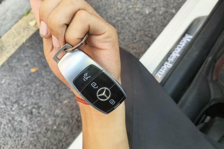 Used Mercedes-Benz E-Class 2017 E 300 L Sport Luxury Edition Vehicle Key