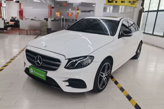 Ojetý Mercedes-Benz E-Class 2017 E 200 Sport 4MATIC