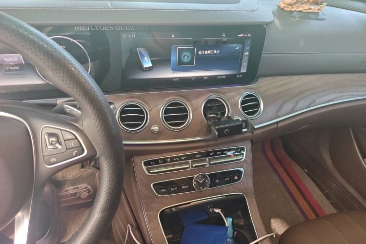Used Mercedes-Benz E-Class 2018 Facelift E 300 L Luxury Edition Audio And AC Panel