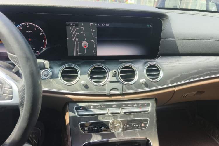Used Mercedes-Benz E-Class 2018 E 200 L Sport Edition Audio And AC Panel
