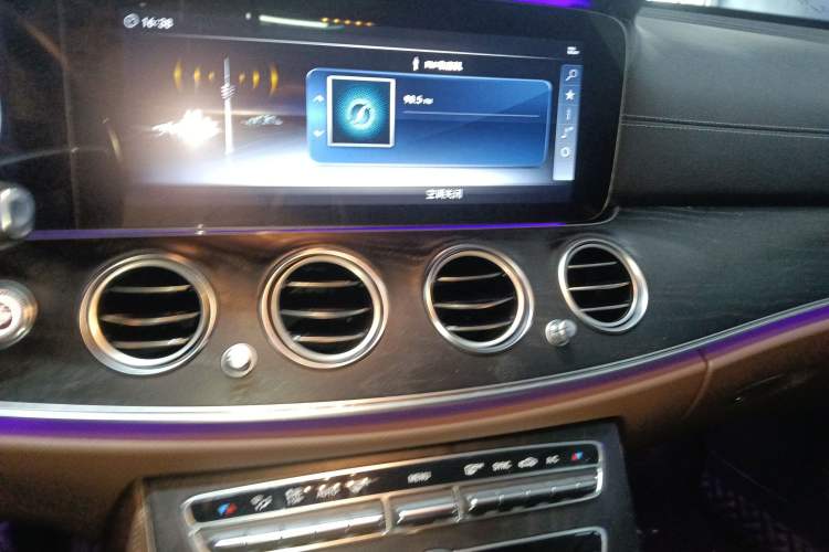 Used Mercedes-Benz E-Class 2018 E 200 L Sport Edition Audio And AC Panel