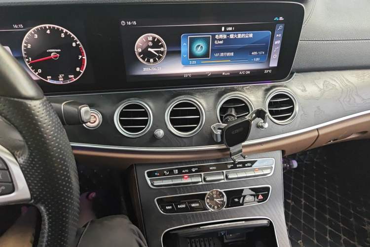Used Mercedes-Benz E-Class 2018 Restyled E 300 L Sporty and Stylish Edition Audio And AC Panel
