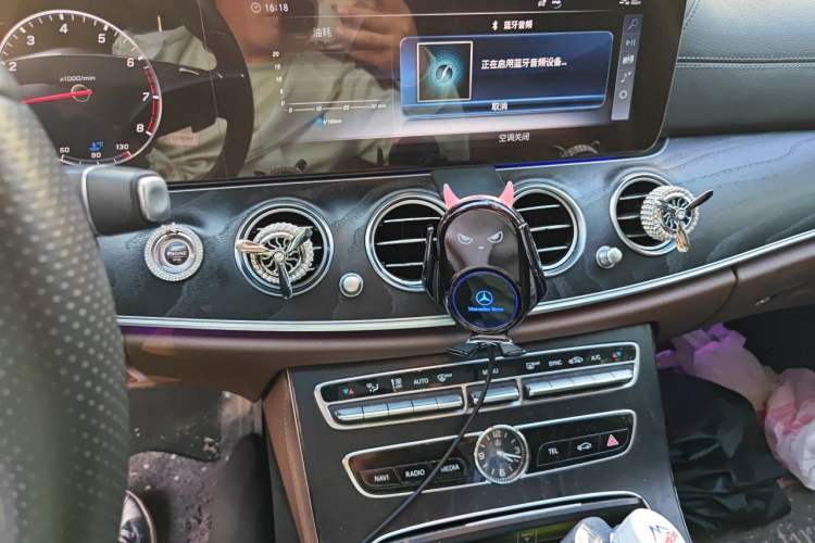 Used Mercedes-Benz E-Class 2018 Restyled E 300 L Sport Luxury Edition Audio And AC Panel
