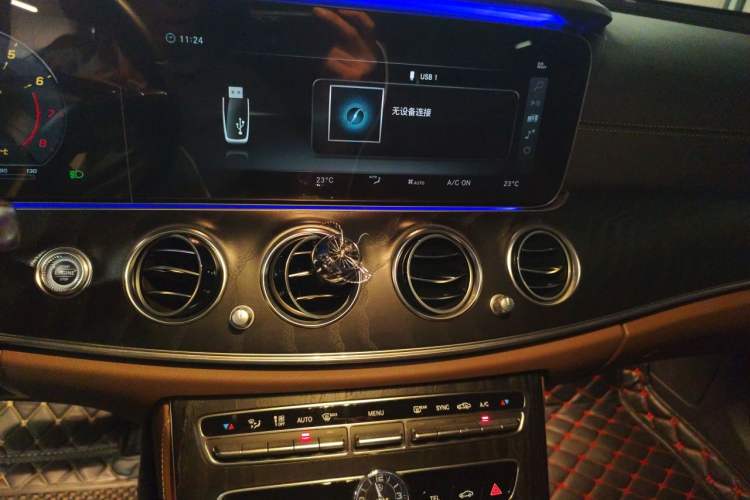 Used Mercedes-Benz E-Class 2018 E 300 L Sport Luxury Edition Audio And AC Panel