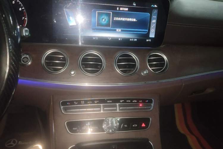 Used Mercedes-Benz E-Class 2018 Facelift E 200 L Audio And AC Panel