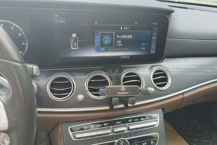 Used Mercedes-Benz E-Class 2018 Facelift E 200 L Sport Edition Audio And AC Panel