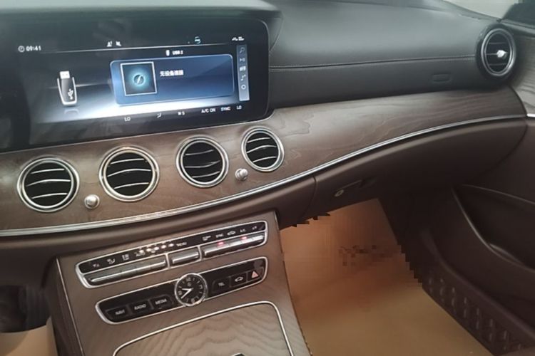 Used Mercedes-Benz E-Class 2018 Facelift E 200 L Audio And AC Panel