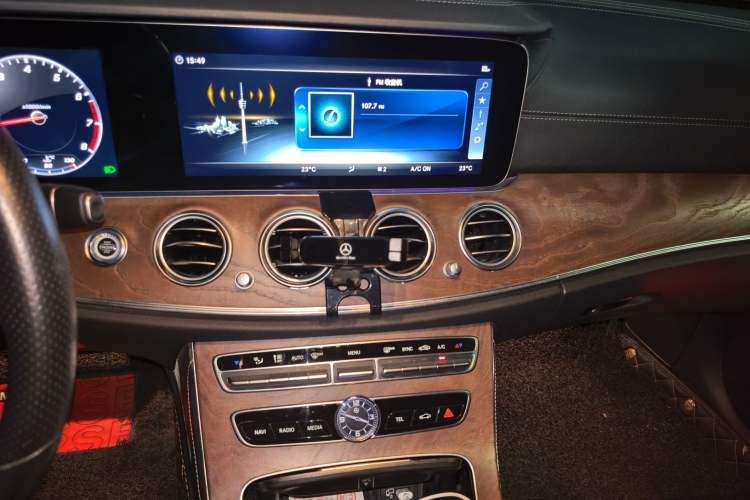 Used Mercedes-Benz E-Class 2018 E 300 L Stylish Model Audio And AC Panel