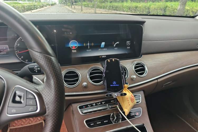 Used Mercedes-Benz E-Class 2018 Facelift E 200 L Audio And AC Panel