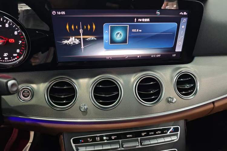 Used Mercedes-Benz E-Class 2018 E 200 Sport Edition Audio And AC Panel