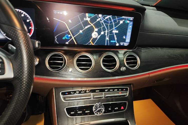 Used Mercedes-Benz E-Class 2018 Facelift E 200 L Sport Edition Audio And AC Panel