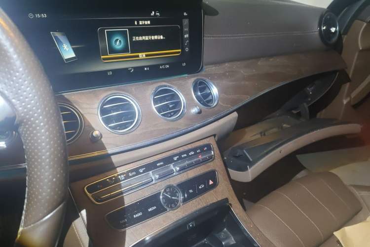 Used Mercedes-Benz E-Class 2018 Facelift E 200 L Audio And AC Panel