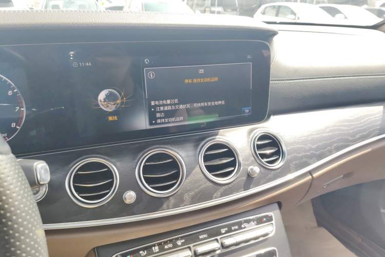 Used Mercedes-Benz E-Class 2018 E 200 L Sport Edition Audio And AC Panel
