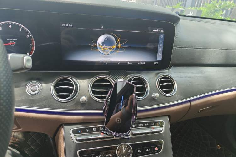 Used Mercedes-Benz E-Class 2018 Restyled E 300 L Sporty and Stylish Edition Audio And AC Panel