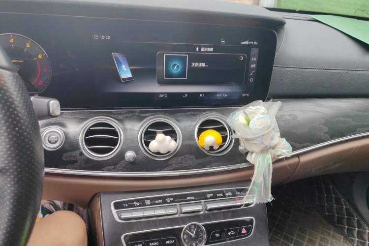 Used Mercedes-Benz E-Class 2018 Facelift E 200 L Sport Edition Audio And AC Panel