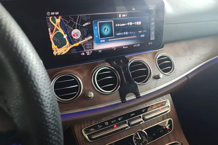 Used Mercedes-Benz E-Class 2018 Facelifted E 300 L Stylish Version Audio And AC Panel
