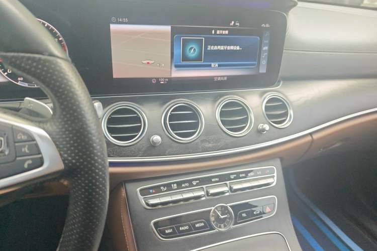 Used Mercedes-Benz E-Class 2018 Restyled E 300 L Sport Luxury Edition Audio And AC Panel