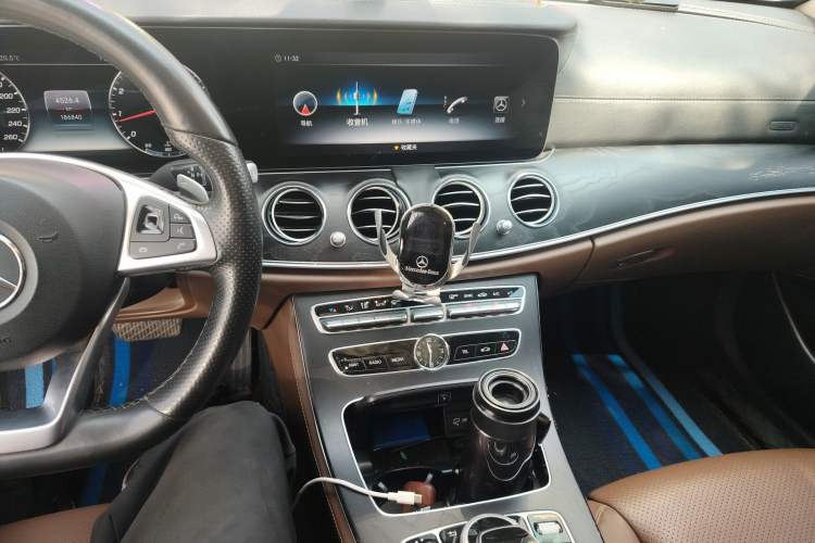 Used Mercedes-Benz E-Class 2018 Restyled E 300 L Sport Luxury Edition Audio And AC Panel